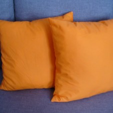 Dekorační polštář oranžový